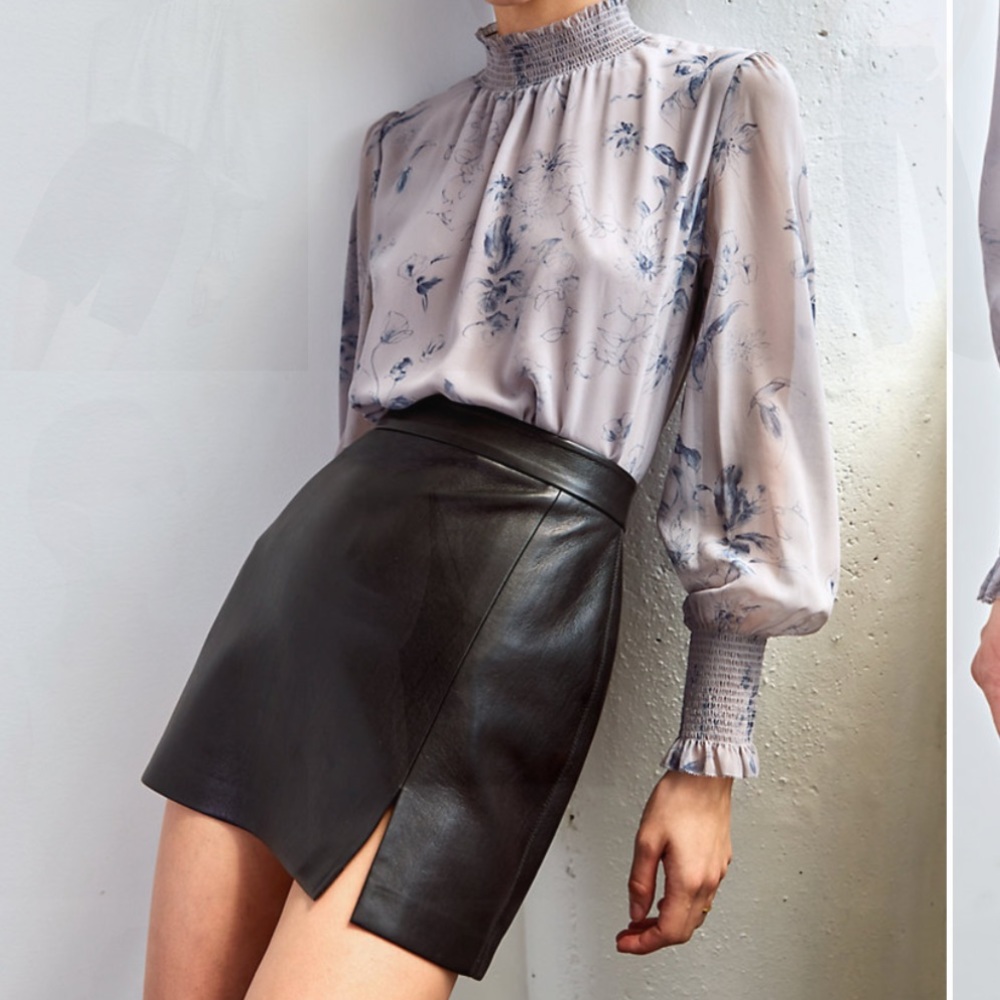 Aritzia Tempest skirt - Size 4, black
